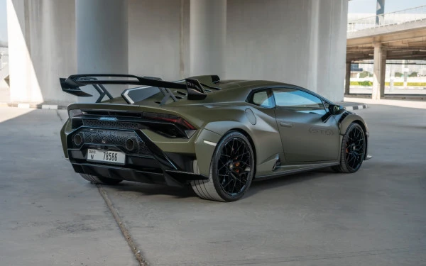  Green Lamborghini Huracan STO Photo 3