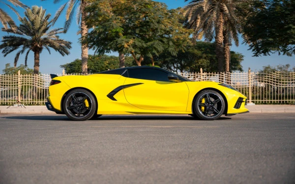  Yellow Chevrolet Corvette Photo 2
